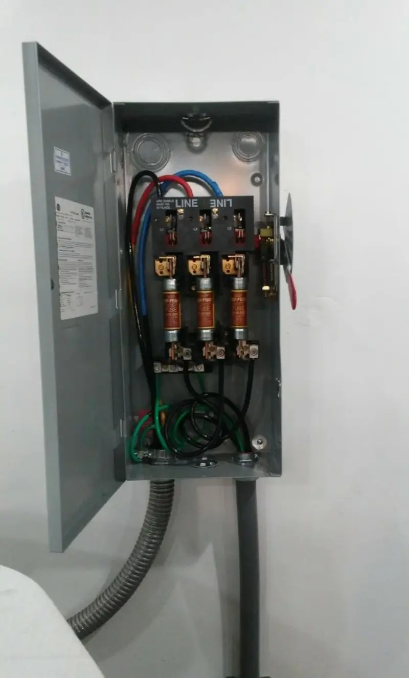 Three-phase disconnect switch installed for Electrical Wiring & Rewiring in Warrensville Heights